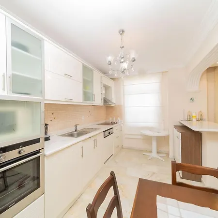 Pleasant Flat With Shared Pool In Alanya